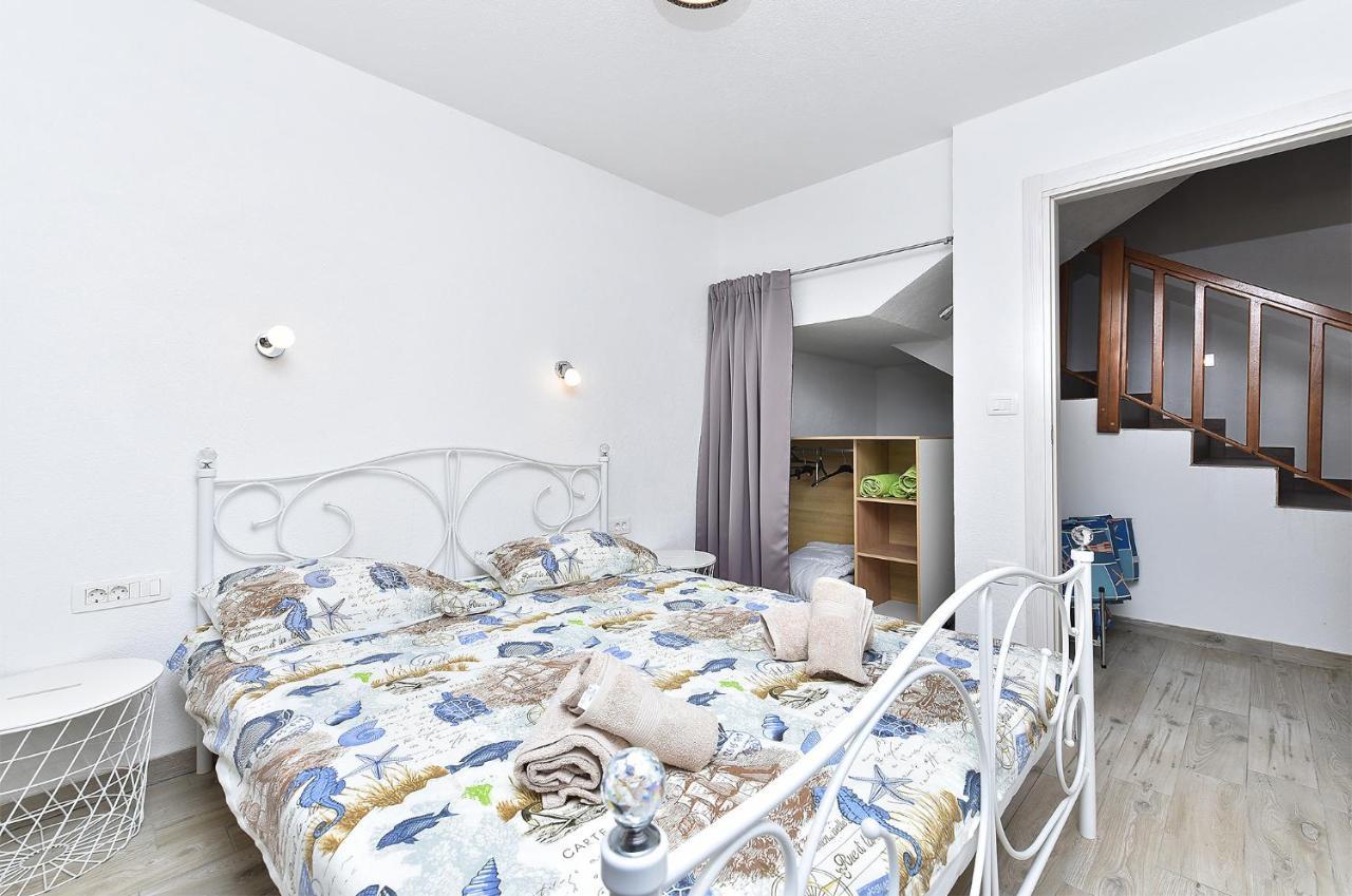 Villa Casa Isabella Galižana Exterior foto